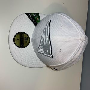 New Era Cap size 7 3/8 White